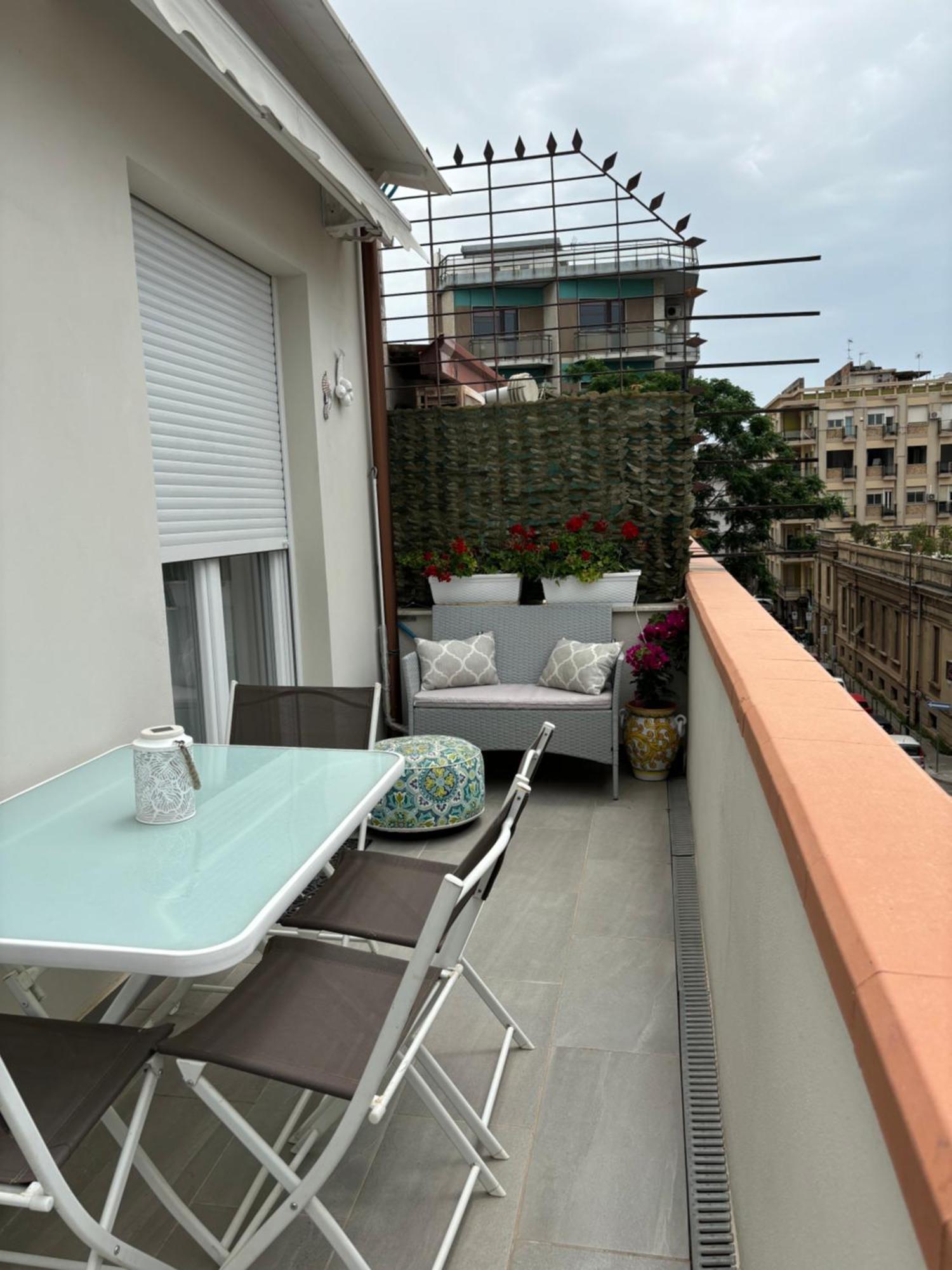 Strettomare-Business & Travel Apartment Reggio Calabria Exterior photo
